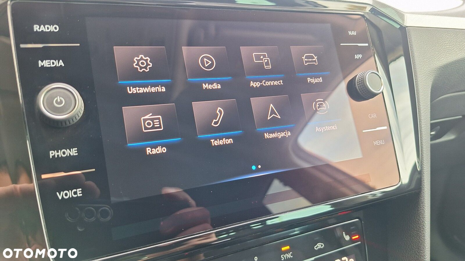 Volkswagen Passat - 22