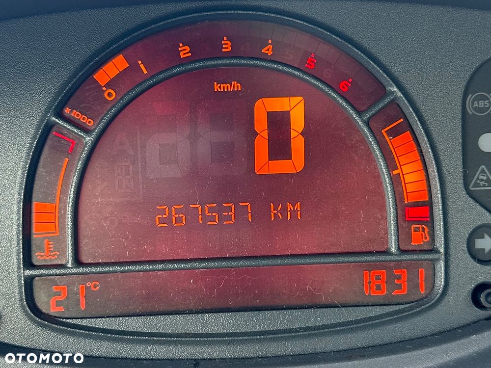 Renault Modus - 11