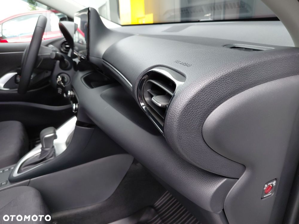 Toyota Yaris - 26