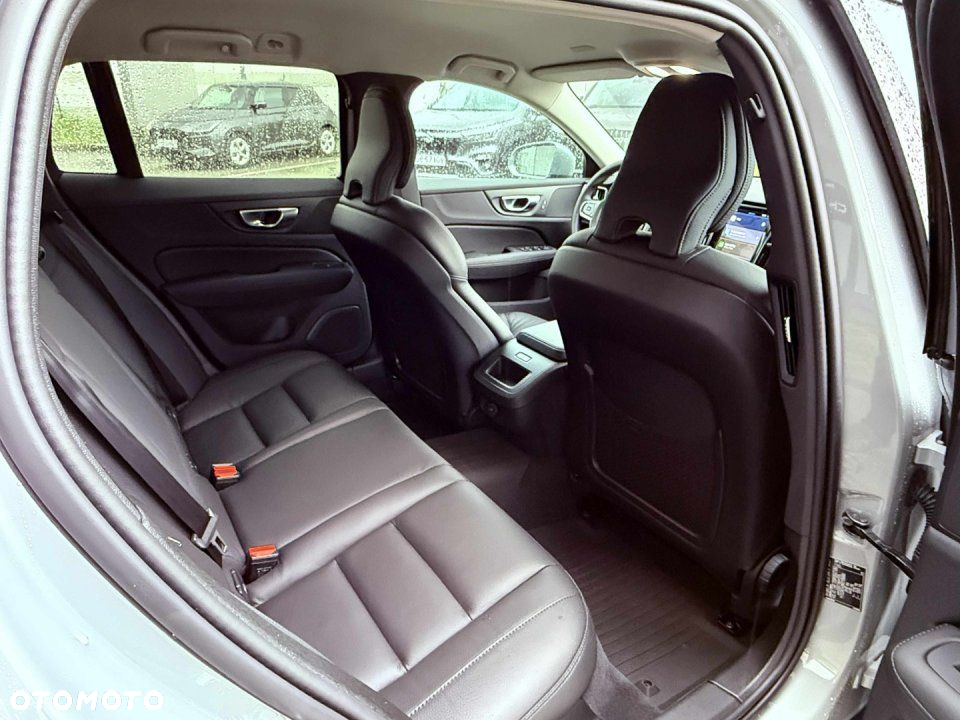 Volvo V60 Cross Country - 7