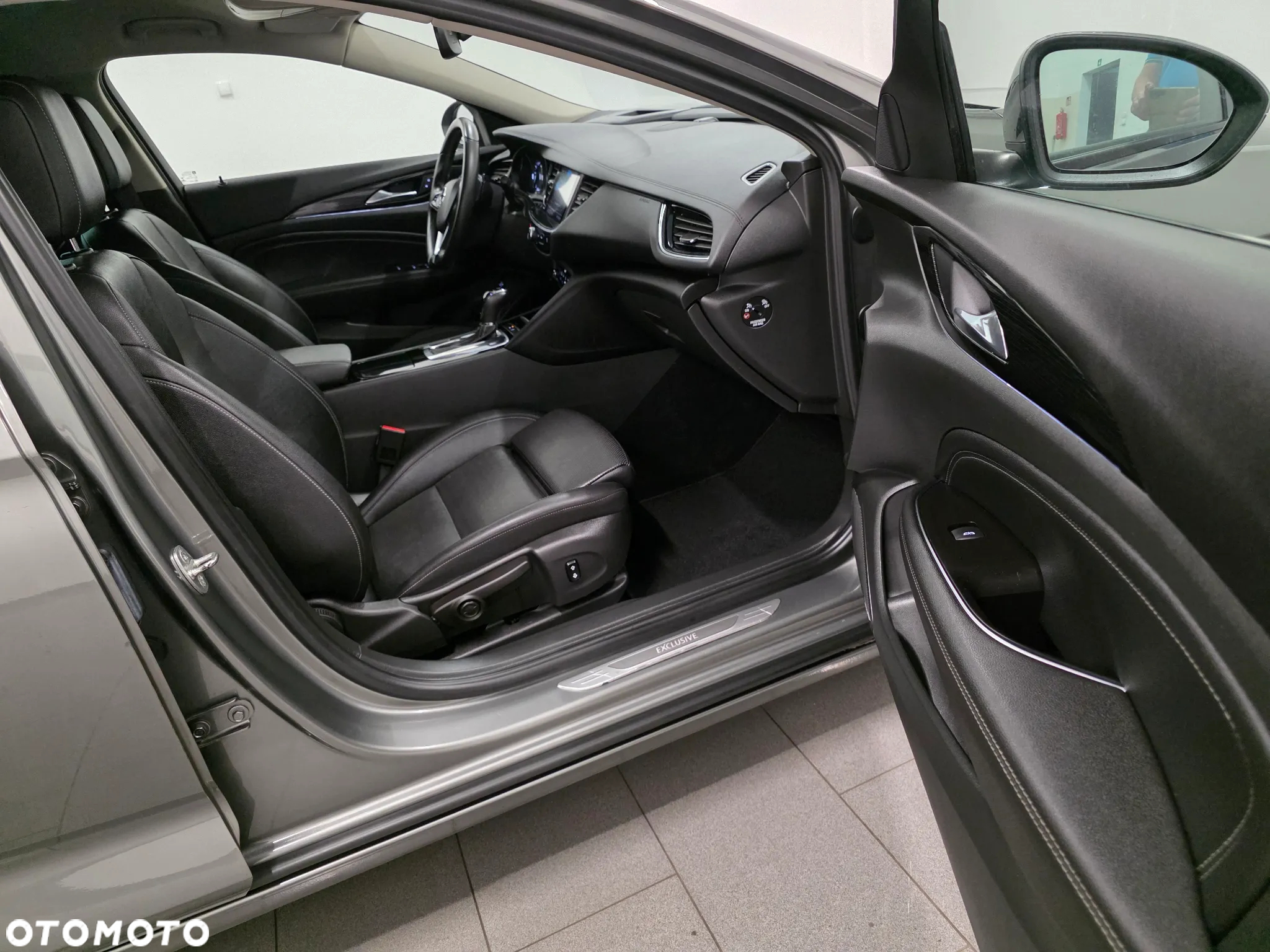 Opel Insignia Sports Tourer 2.0 Diesel Exclusive - 30