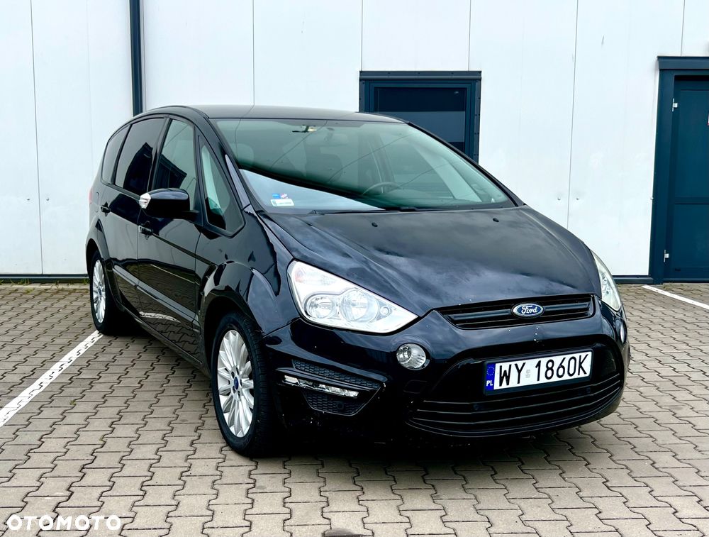 Ford S-Max - 11