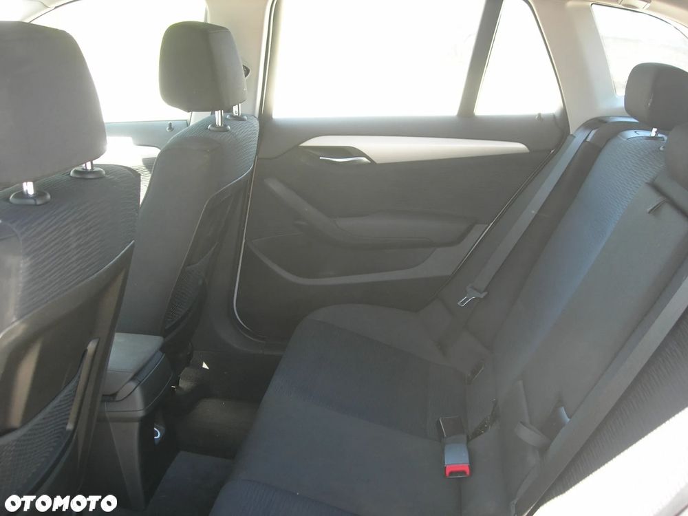 BMW X1 sDrive18d - 17