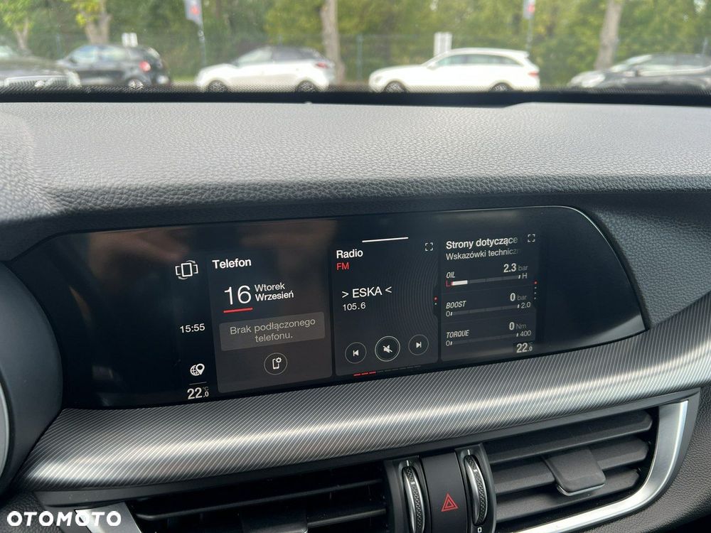 Alfa Romeo Stelvio - 8