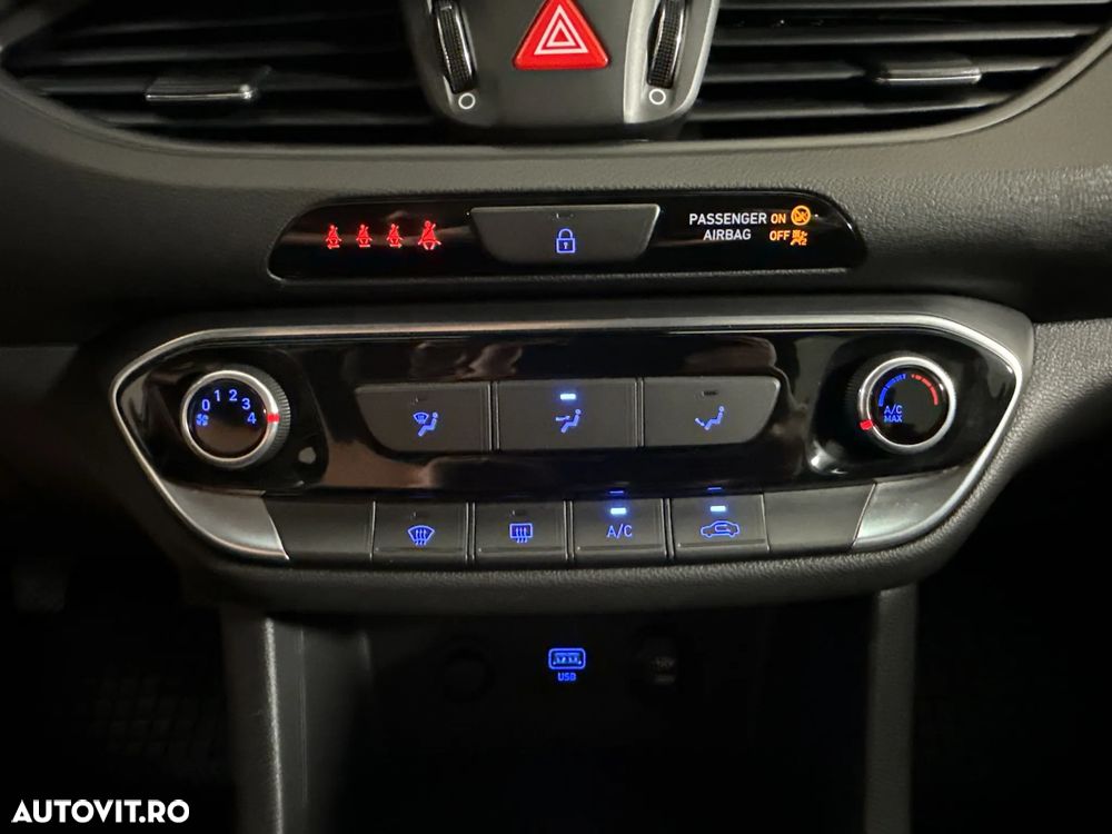 Hyundai i30 - 17