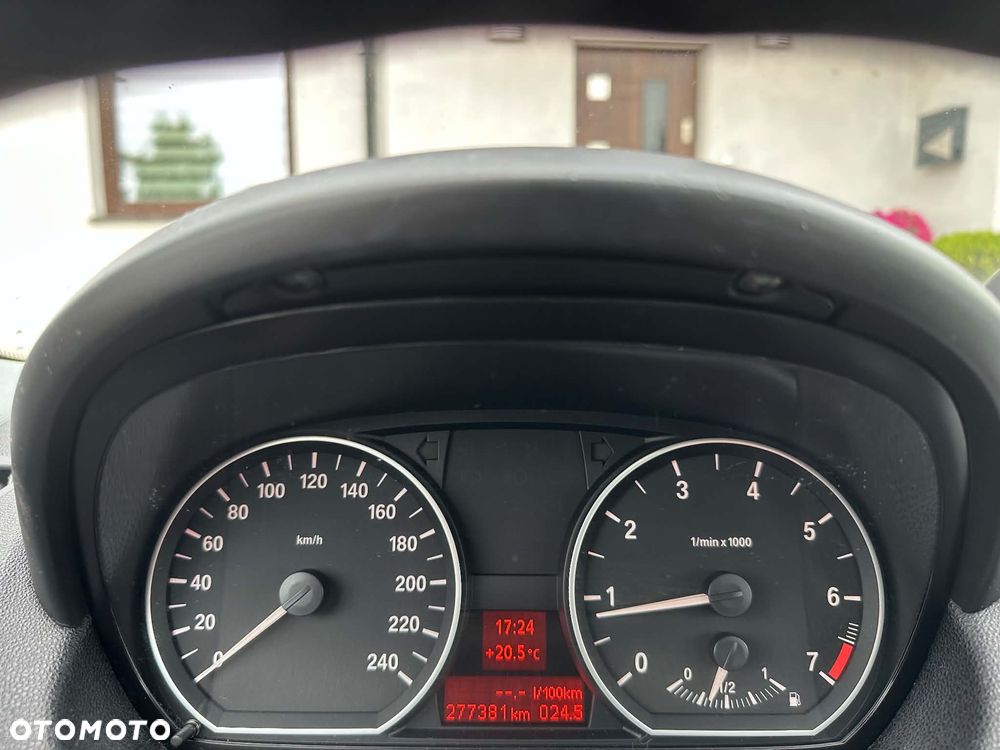 BMW Seria 1 - 11