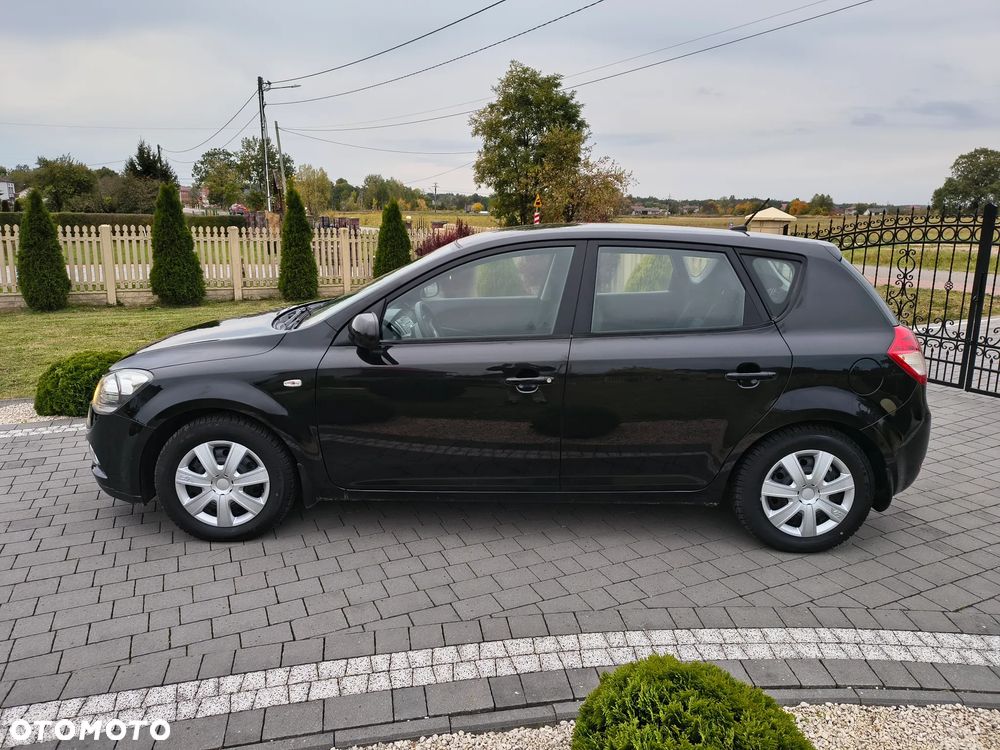 Kia Ceed 1.4 CVVT Spirit - 11