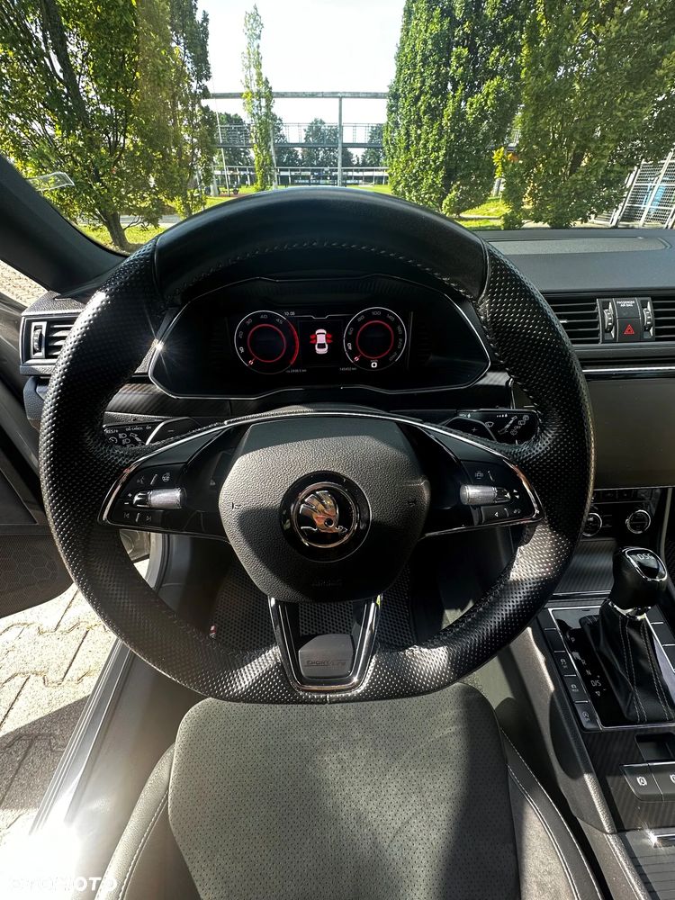 Skoda Superb 2.0 TDI SCR Sportline DSG - 22