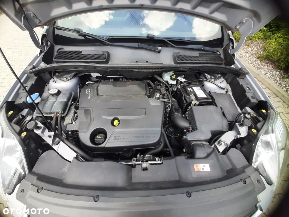Ford Kuga - 17