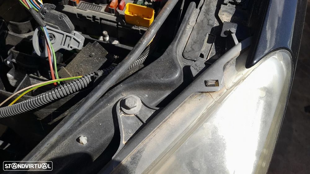 Ótica / farol esquerda PEUGEOT 307 CC (3B) - 3