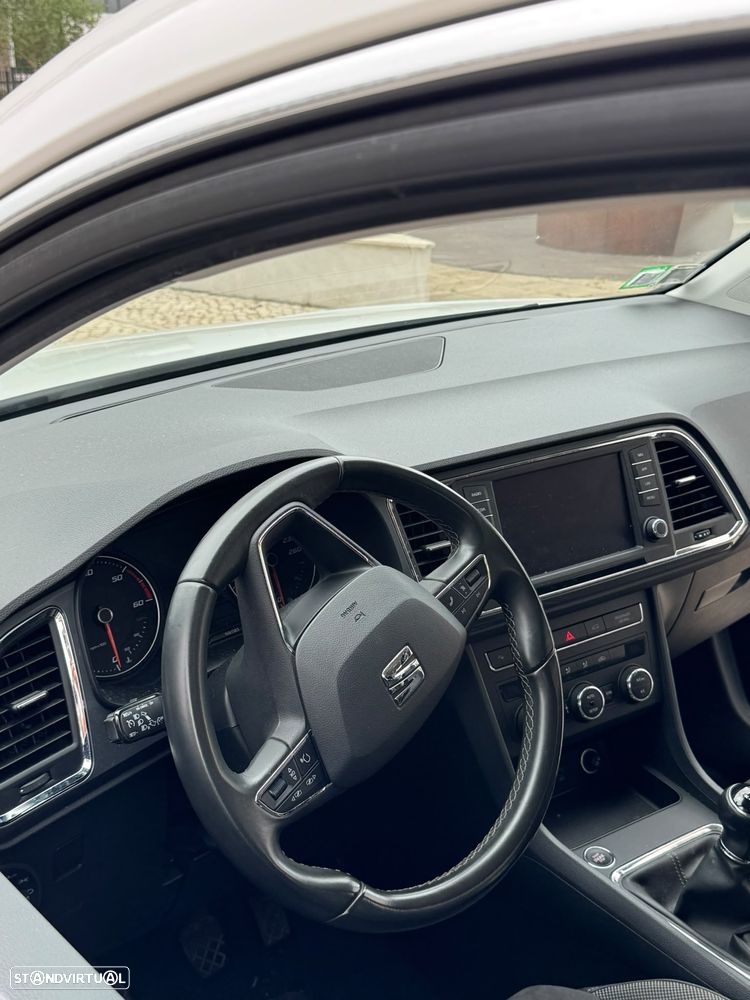 SEAT Ateca 1.6 TDI ECOMOTIVE Reference — fotografia 16