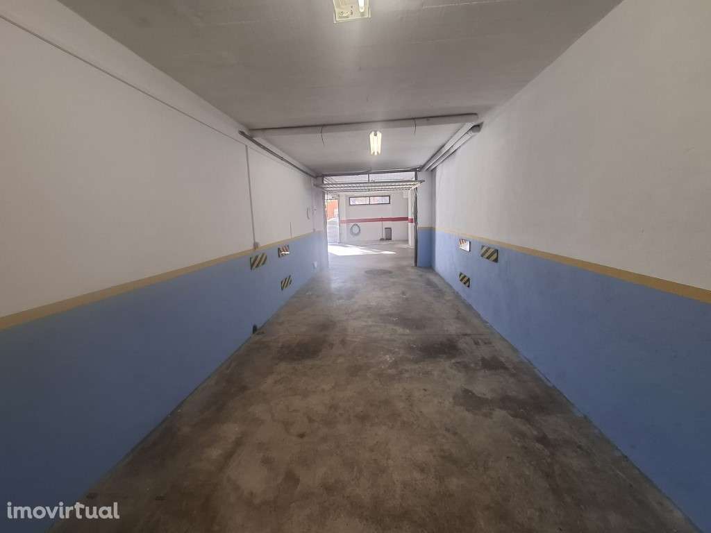 Garagem fechada Tapada Mercês Sintra - Grande imagem: 3/11