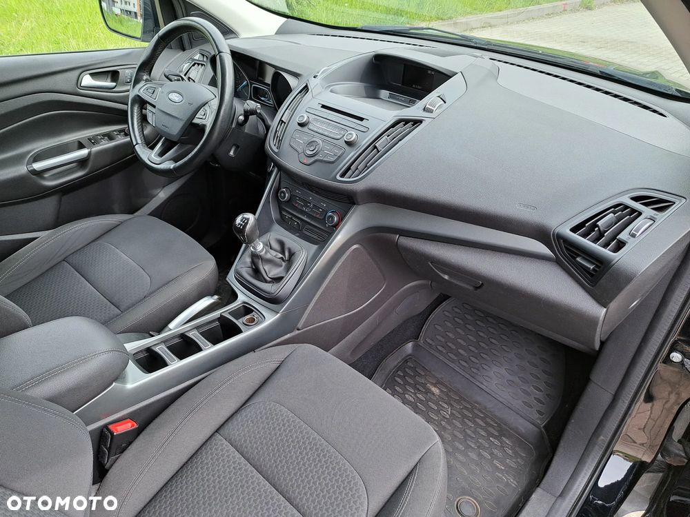 Ford Kuga - 17