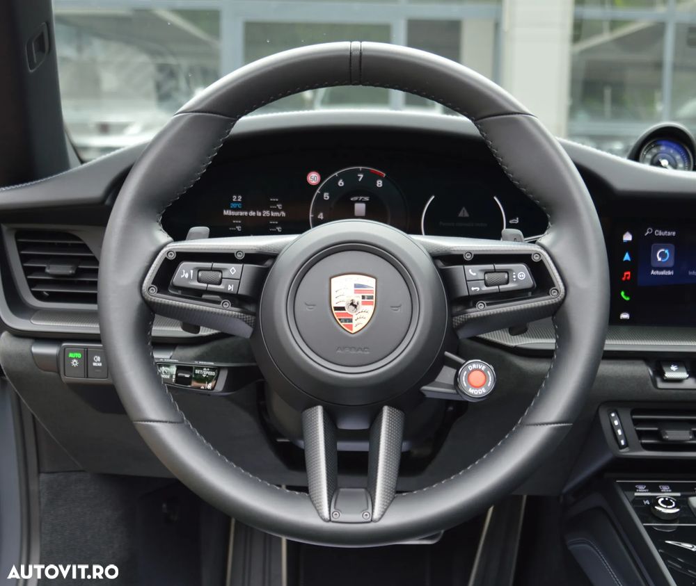 Porsche 911 Targa 4 GTS PDK - 9