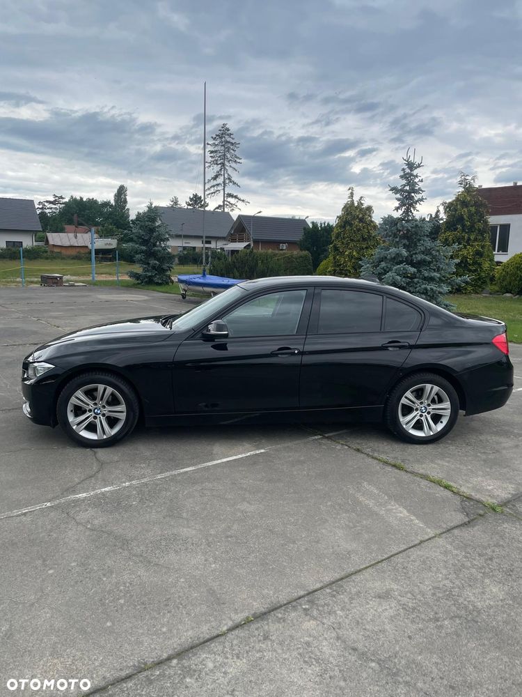 BMW Seria 3 318d DPF Edition Sport - 7