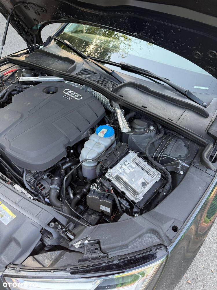 Audi A4 Limousine 2.0 TDI Sport S tronic - 24