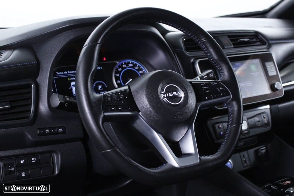 Nissan Leaf N-Connecta Two Tone - 22