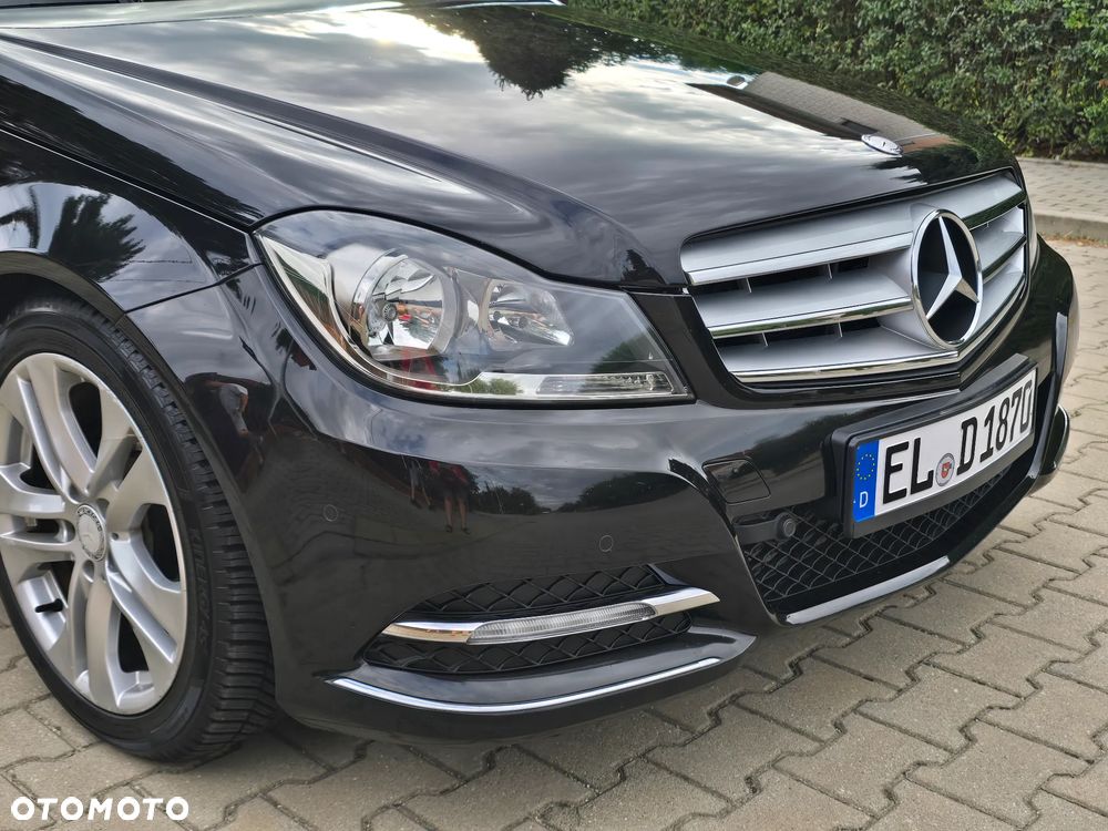 Mercedes-Benz Klasa C 180 BlueEFFICIENCY Avantgarde - 9