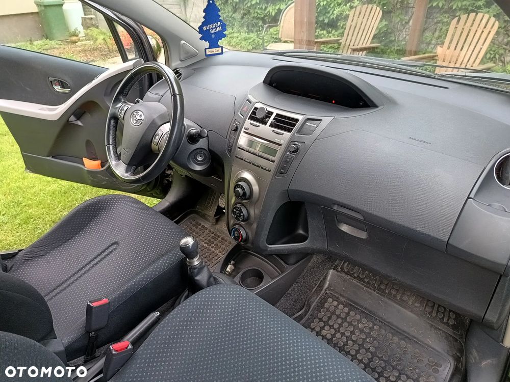 Toyota Yaris 1.0 VVT-i Life - 9