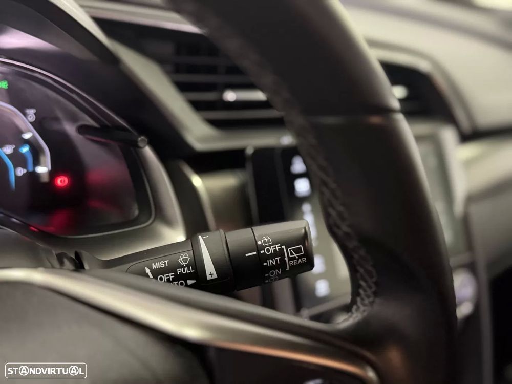 Honda Civic 1.0 i-VTEC Executive Premium - 34