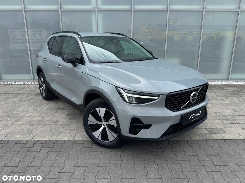 Volvo XC 40 B3 Plus Dark - 7