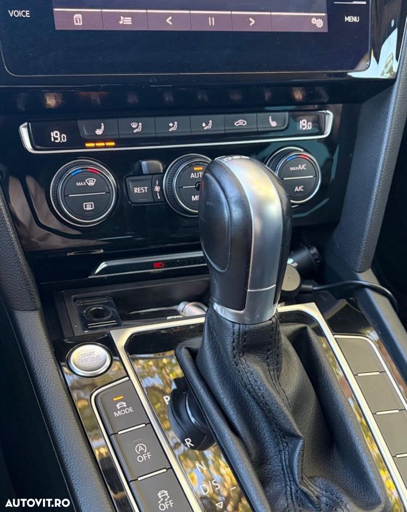 Volkswagen Passat - 2