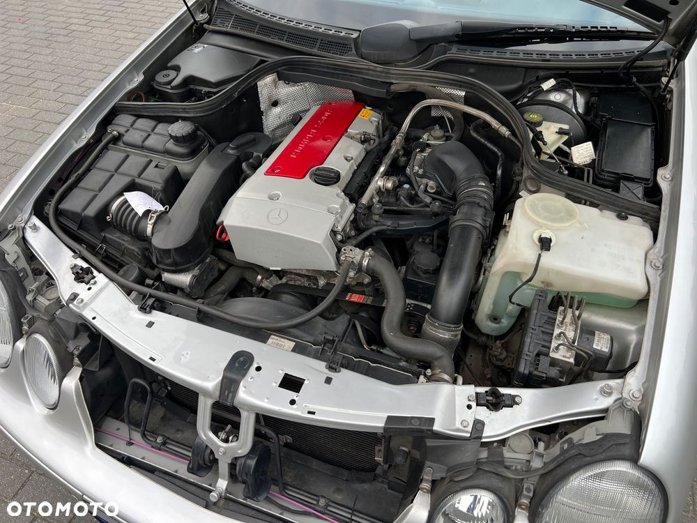 Mercedes-Benz CLK - 33