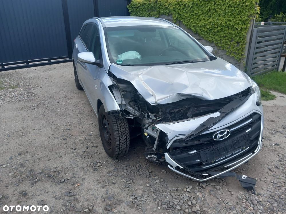 Hyundai i30 1.6 Comfort - 2