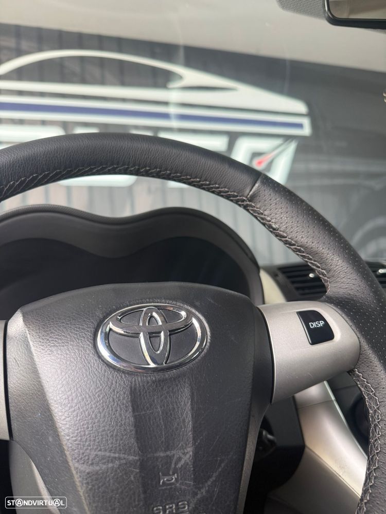 Toyota Auris 1.4 D-4D AC - 16