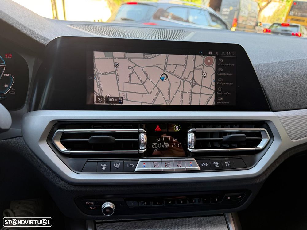 BMW 320 e Line Luxury Auto - 24