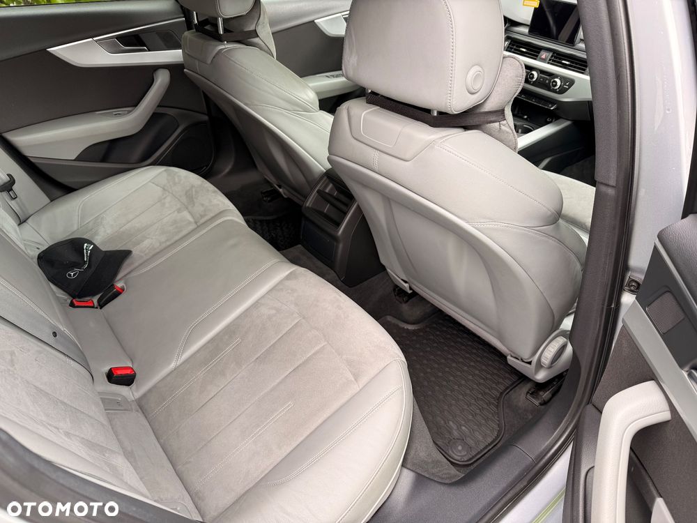 Audi A4 Avant 2.0 TDI - 10