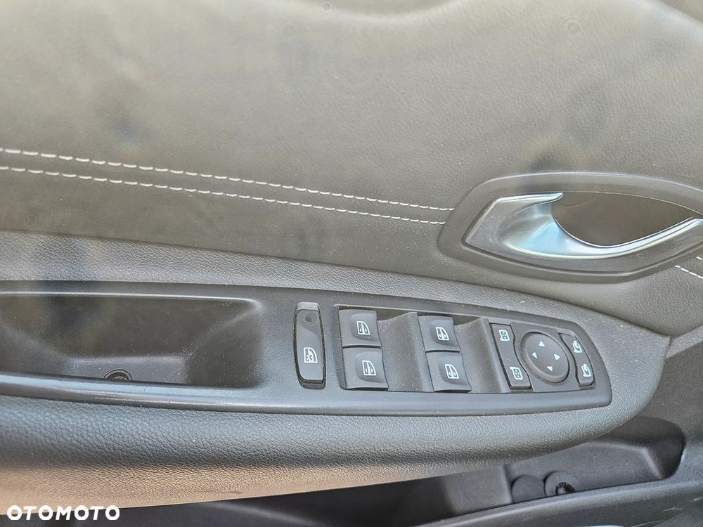 Renault Scenic 1.2 TCe Energy Bose Edition - 10