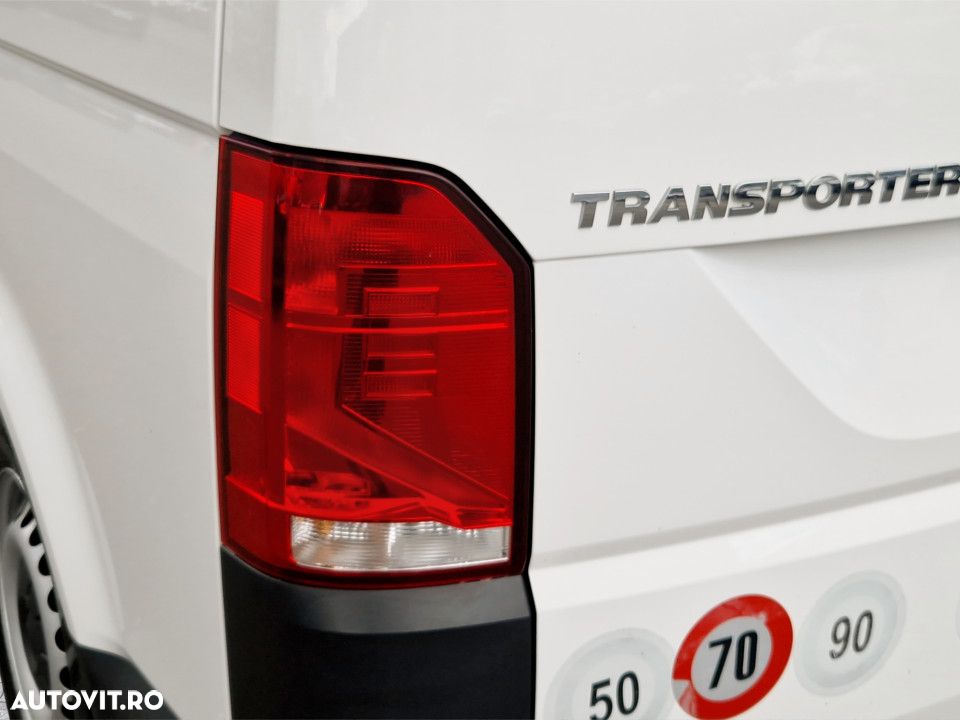 Volkswagen Transporter - 11