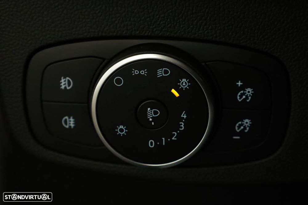 Ford Focus 1.0 EcoBoost MHEV ST-Line X - 19