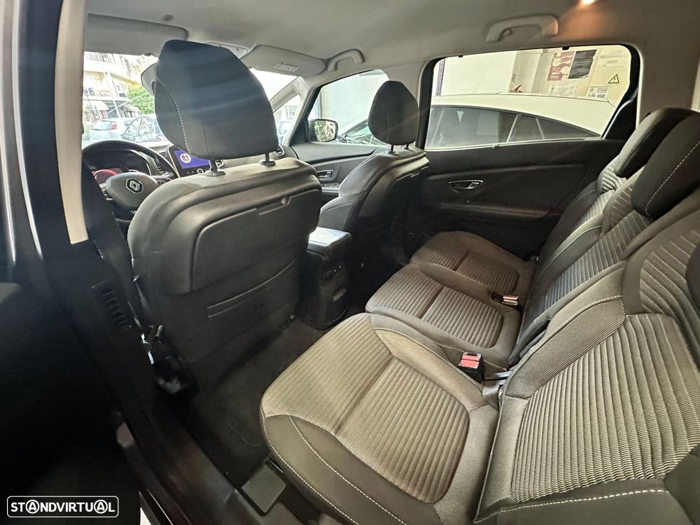 Renault Grand Scénic - 17