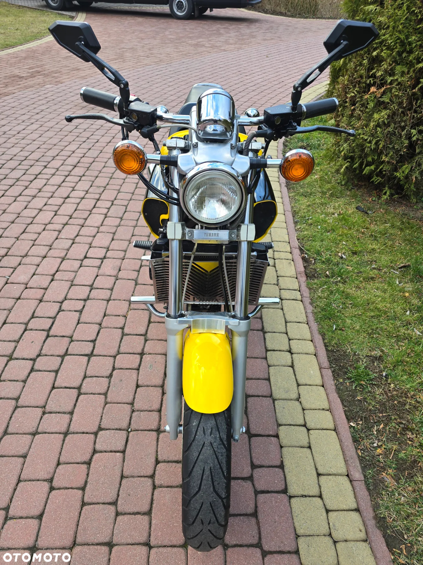 Yamaha V-MAX - 7