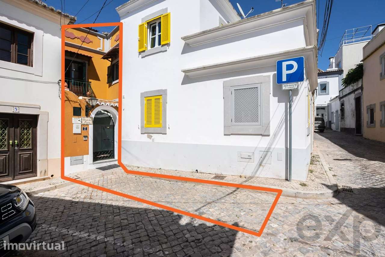Exclusiva Moradia T4 no Coração do Centro Histórico de Tavira - Grande imagem: 2/37