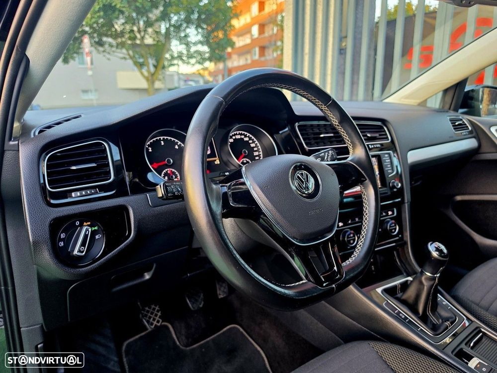 VW Golf - 6