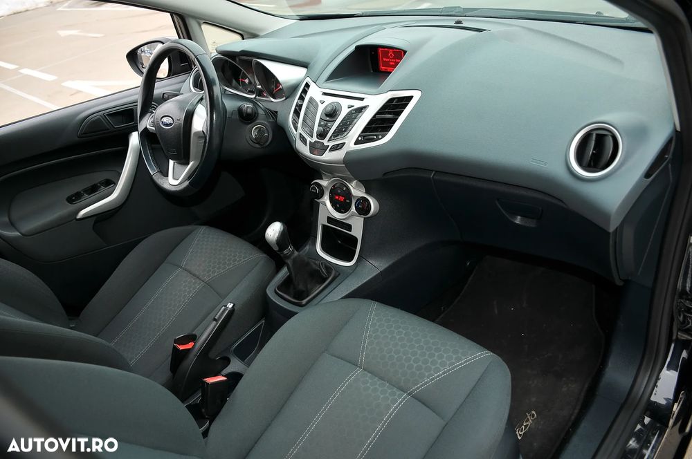 Ford Fiesta - 13