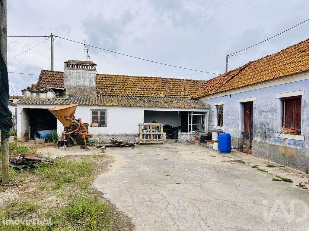 Casa / Villa T3 em Fazendas de Almeirim de 210,00 m2 - Grande imagem: 4/8