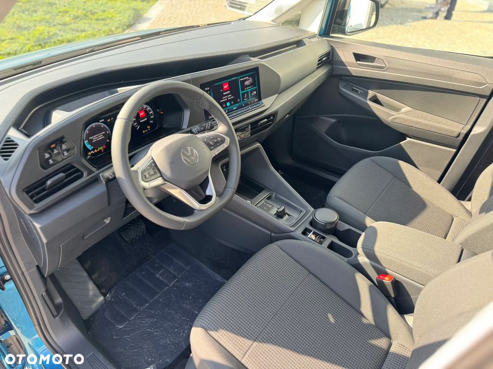 Volkswagen Multivan - 13