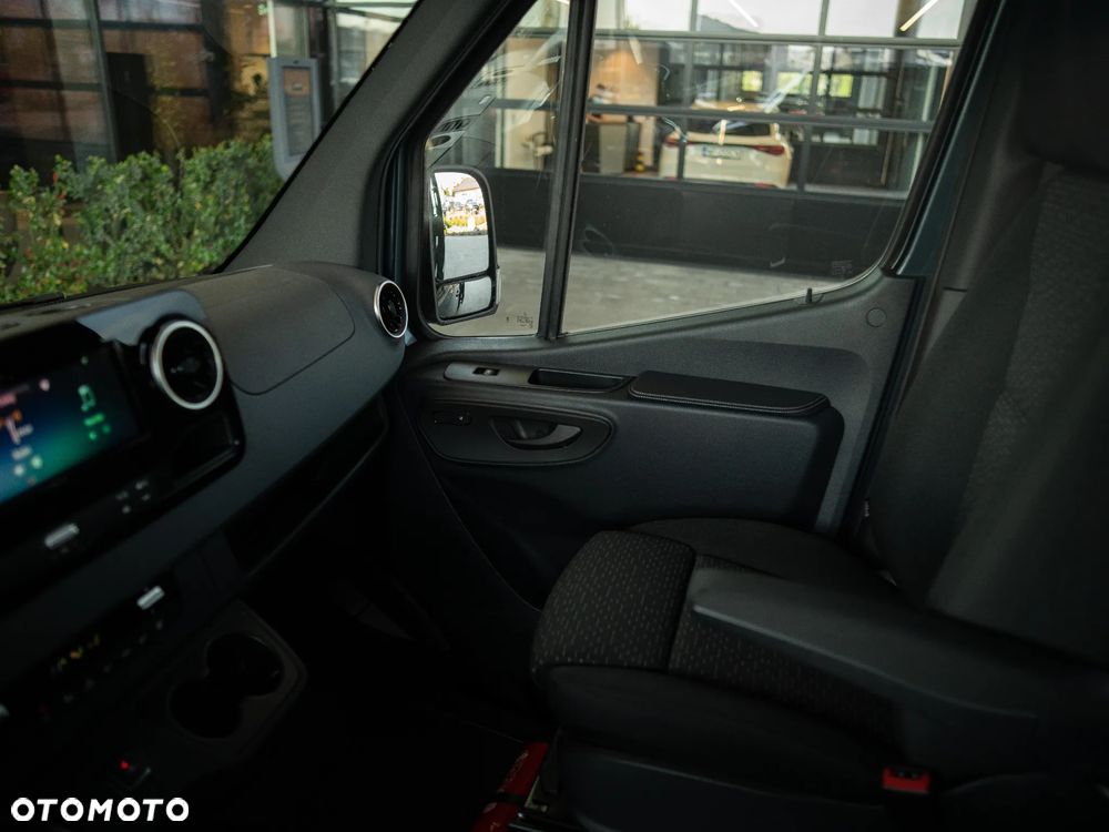 Mercedes-Benz Sprinter 317 Tourer 9-miejsc, Metalik - 16