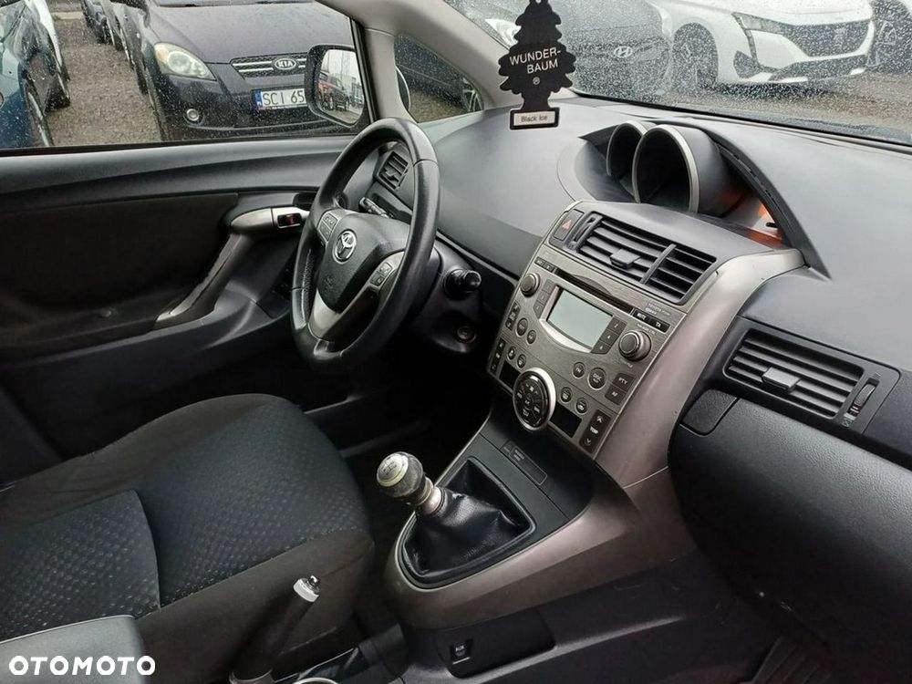 Toyota Verso 2.0 D-4D 2010 7os - 12