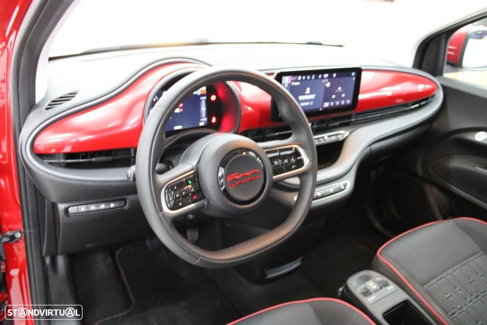Fiat 500e 23,8kWh Red - 11