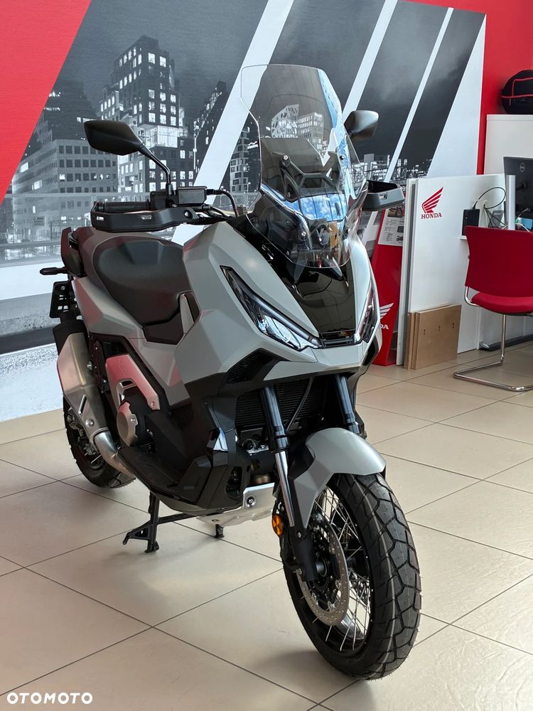 Honda X-ADV - 2