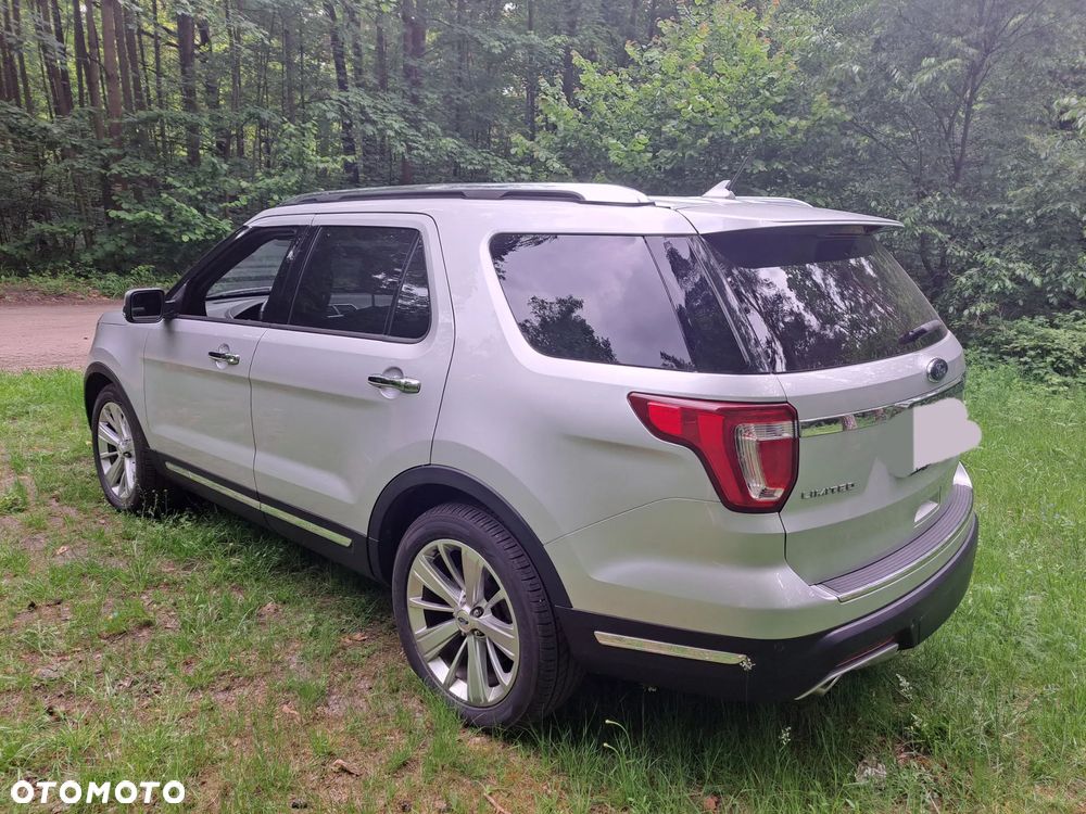 Ford Explorer - 4