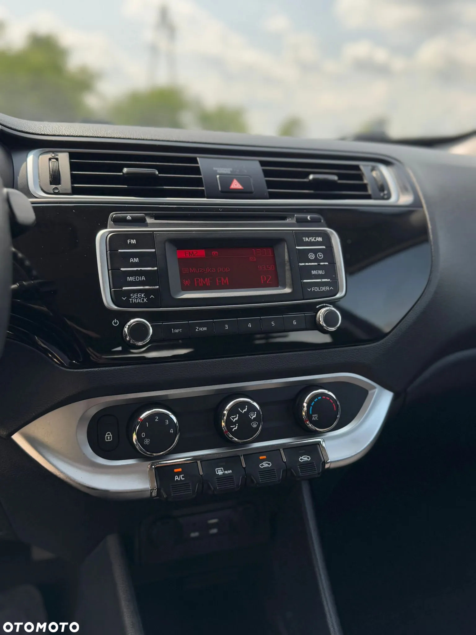 Kia Rio 1.2 M - 20