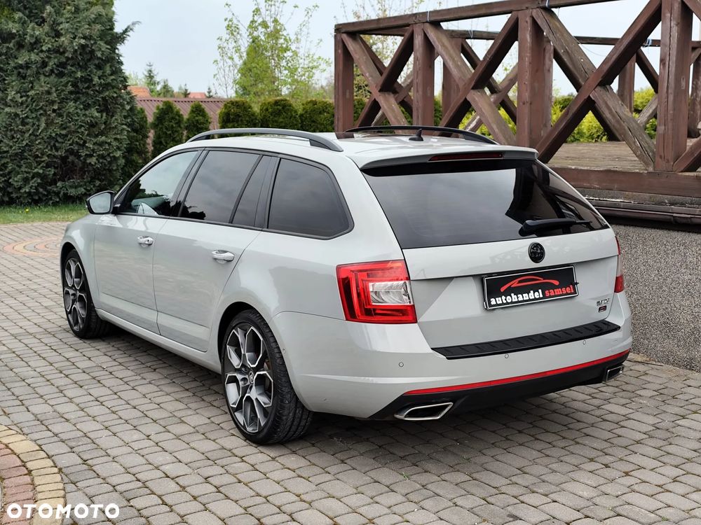 Skoda Octavia 2.0 TDI DSG RS - 4