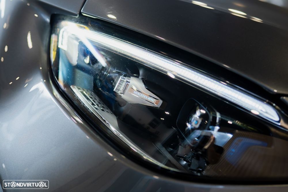 Mercedes-Benz C 300 e AMG Line - 8