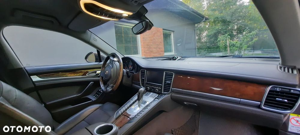 Porsche Panamera 4S - 7